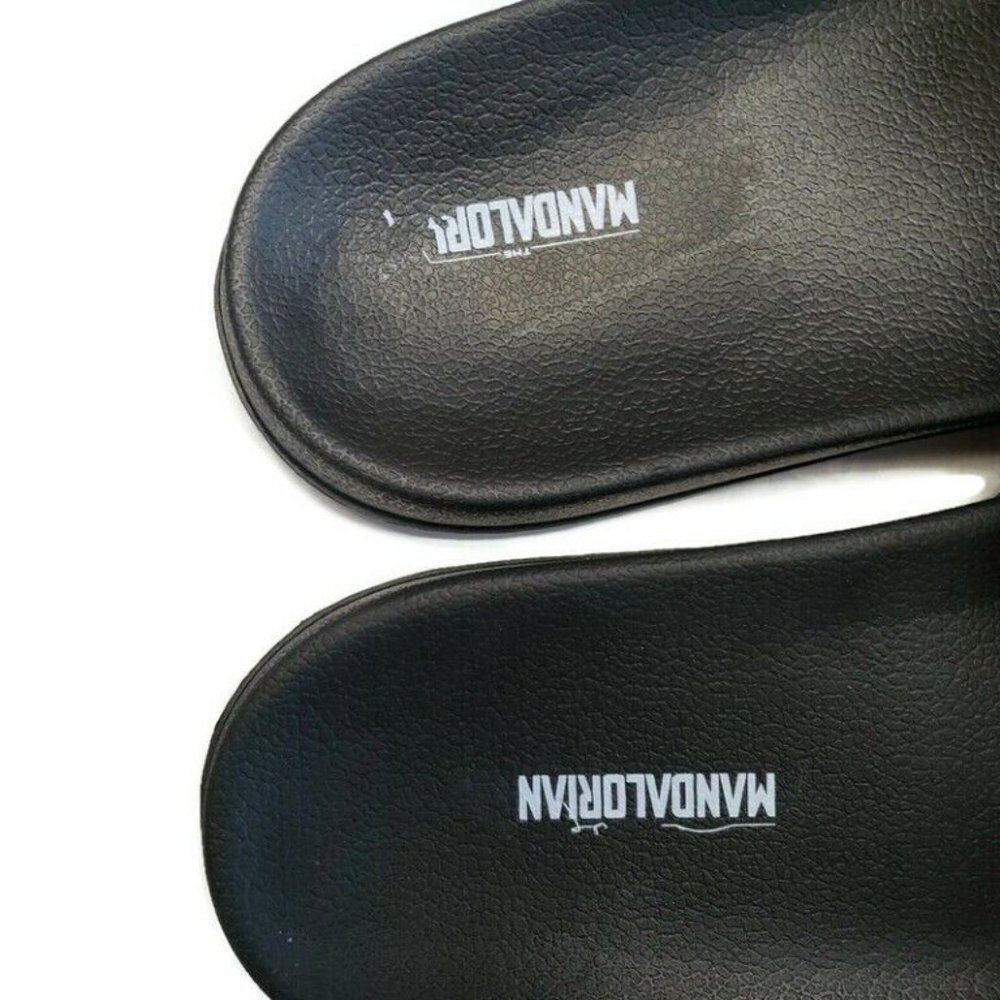 Star Wars Mens Size 11/12 THE MANDALORIAN The Child Slides Sandals Flip Flops - Picture 6 of 7
